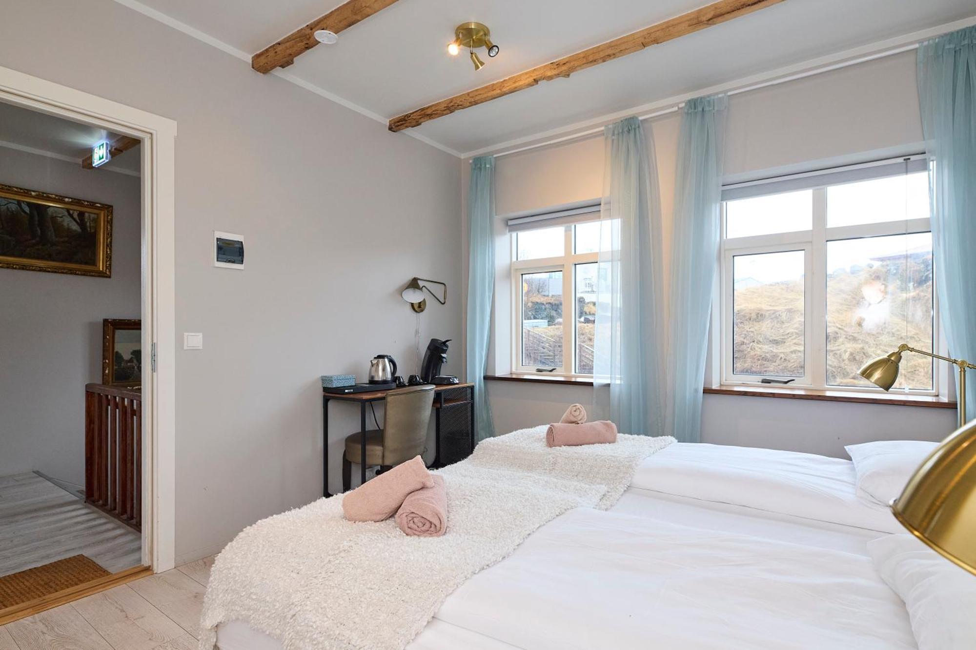 Englendingavik Homestay Боргарнес Экстерьер фото